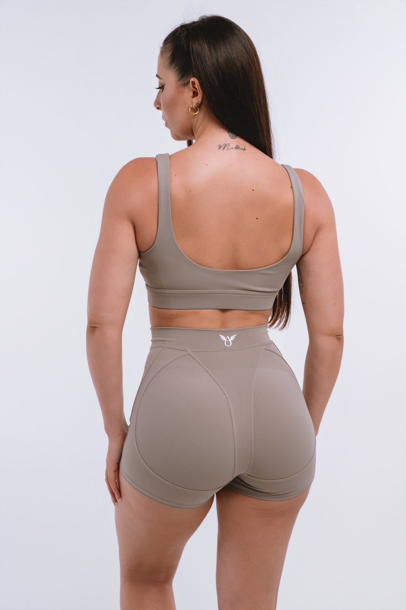 KORTE BROEK NYRA