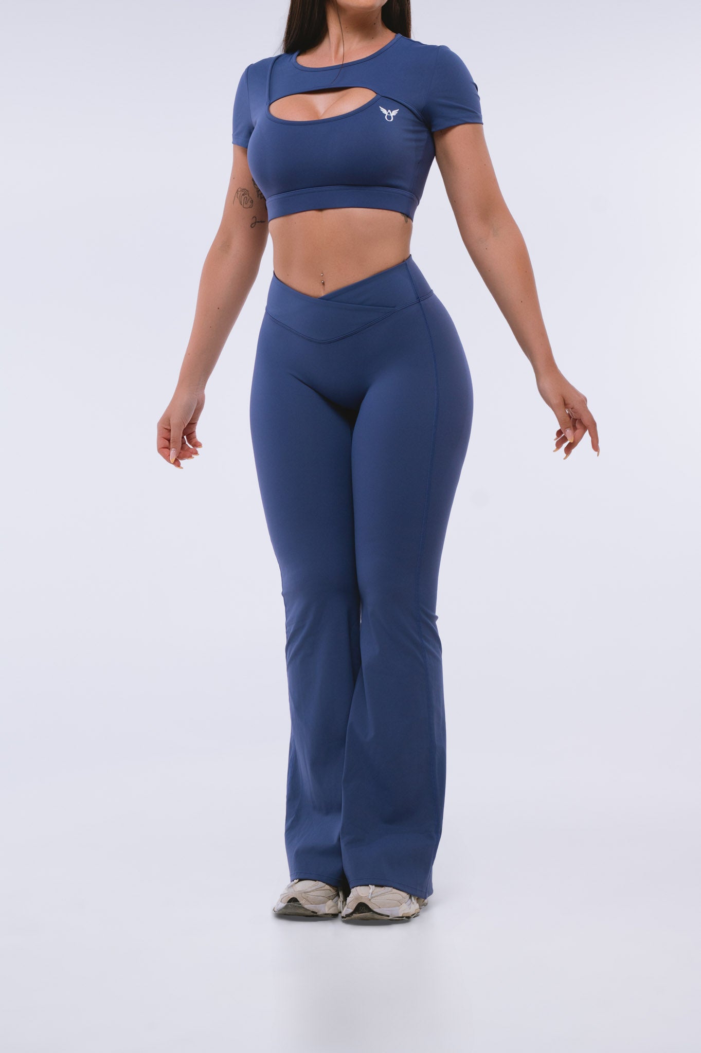 LEGGINS ACAMPANADOS ARI